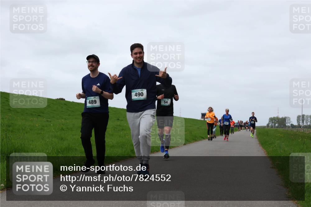 04.05.2025 - 8. Wedeler Halbmarathon Yannick Fuchs http://msf.ph/oto/7824552 04.05.2025 11:31:43 Laufen 489, 490, 54 meine-sportfotos.de
