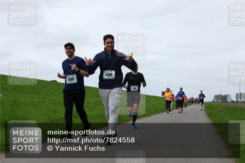 04.05.2025 - 8. Wedeler Halbmarathon Yannick Fuchs http://msf.ph/oto/7824558 04.05.2025 11:31:43 Laufen 489, 490, 54 meine-sportfotos.de