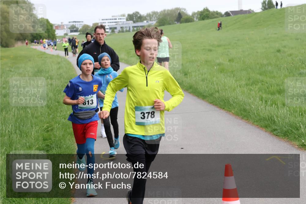 04.05.2025 - 8. Wedeler Halbmarathon Yannick Fuchs http://msf.ph/oto/7824584 04.05.2025 11:11:50 Laufen 613, 10, 378 meine-sportfotos.de