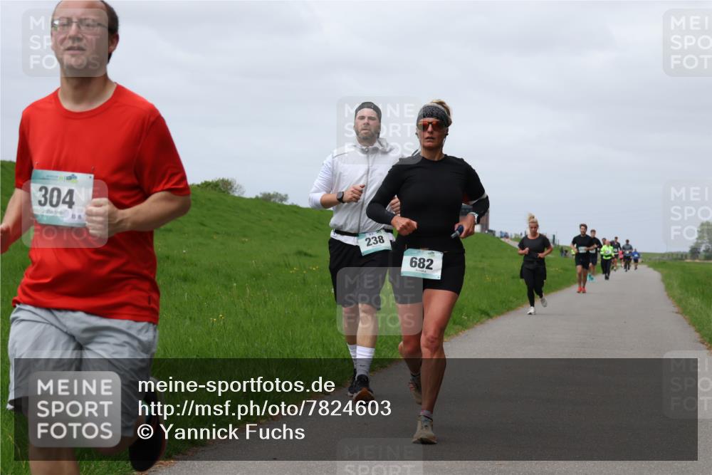 04.05.2025 - 8. Wedeler Halbmarathon Yannick Fuchs http://msf.ph/oto/7824603 04.05.2025 11:53:46 Laufen 304, 8, 238, 682 meine-sportfotos.de