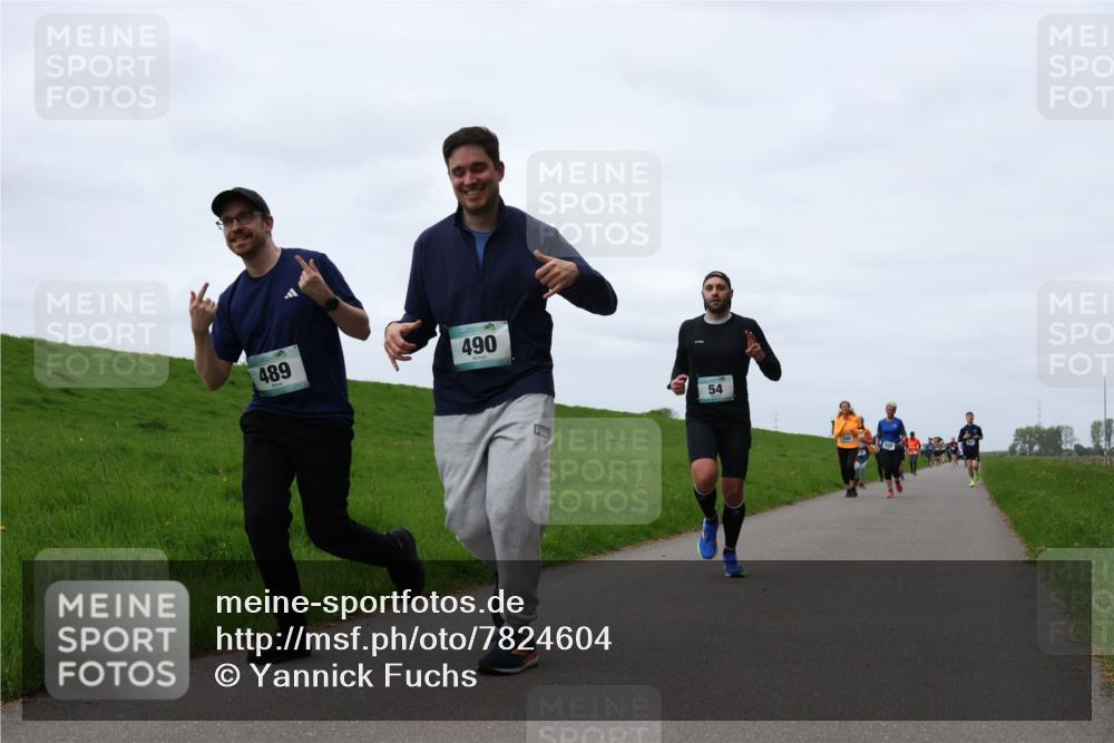04.05.2025 - 8. Wedeler Halbmarathon Yannick Fuchs http://msf.ph/oto/7824604 04.05.2025 11:31:44 Laufen 489, 490, 54 meine-sportfotos.de