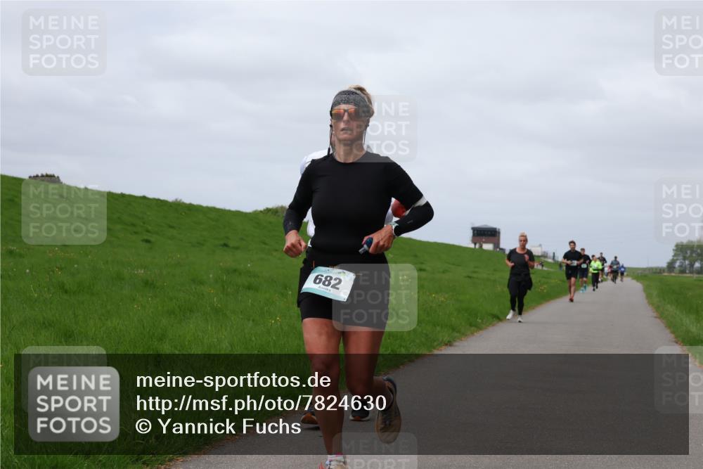 04.05.2025 - 8. Wedeler Halbmarathon Yannick Fuchs http://msf.ph/oto/7824630 04.05.2025 11:53:47 Laufen 682 meine-sportfotos.de