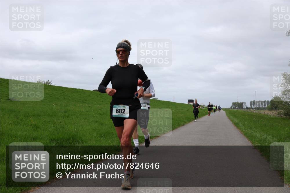 04.05.2025 - 8. Wedeler Halbmarathon Yannick Fuchs http://msf.ph/oto/7824646 04.05.2025 11:53:48 Laufen 682, 238 meine-sportfotos.de