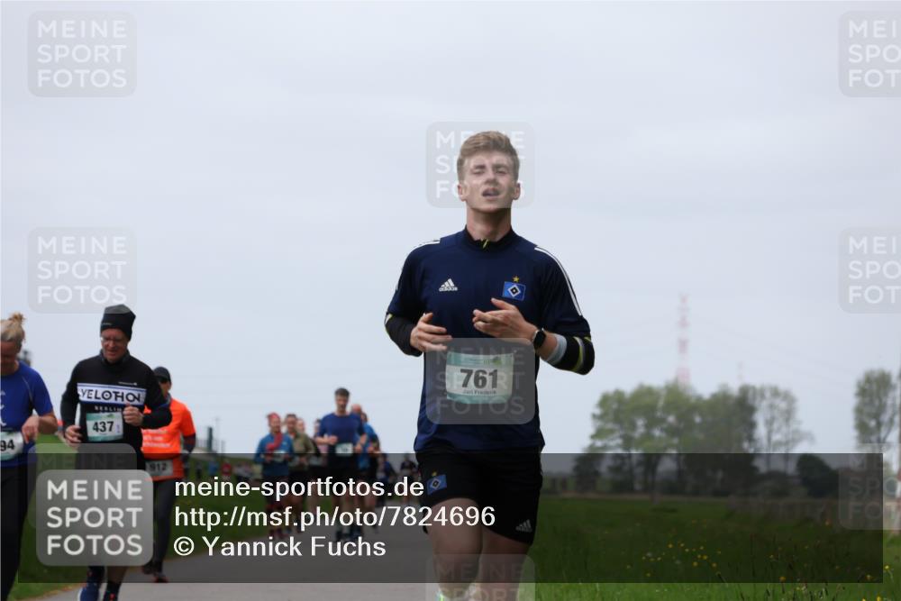 04.05.2025 - 8. Wedeler Halbmarathon Yannick Fuchs http://msf.ph/oto/7824696 04.05.2025 11:31:48 Laufen 94, 437, 1912, 761 meine-sportfotos.de