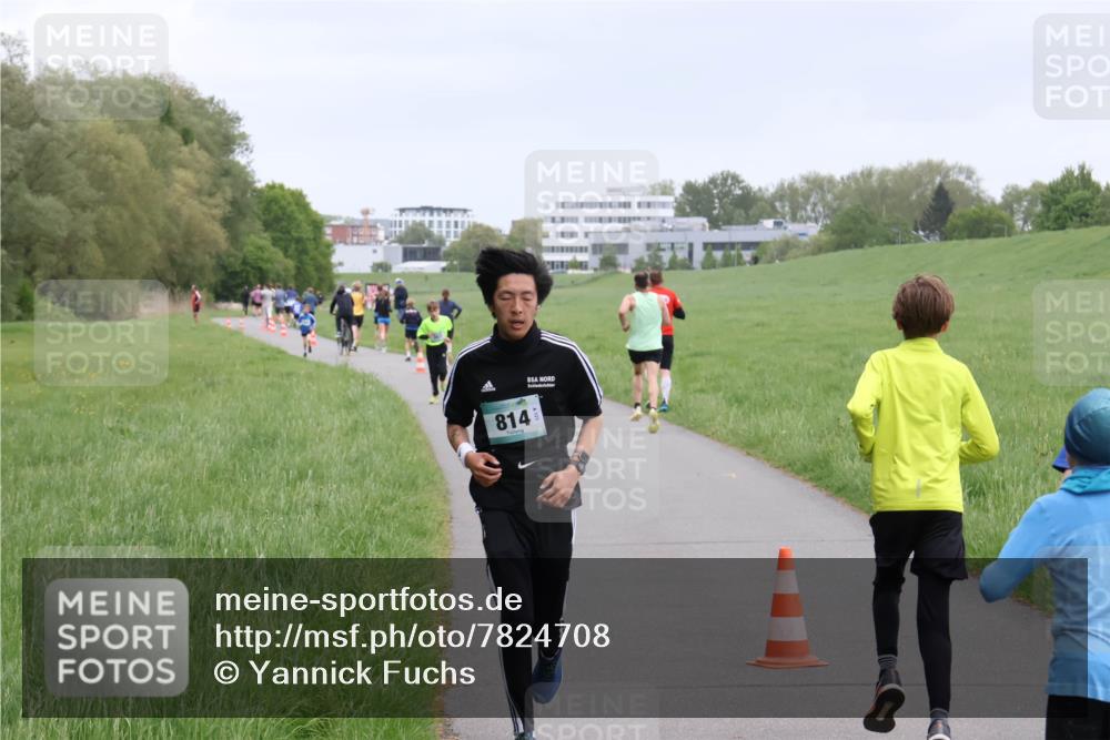 04.05.2025 - 8. Wedeler Halbmarathon Yannick Fuchs http://msf.ph/oto/7824708 04.05.2025 11:11:54 Laufen 814 meine-sportfotos.de