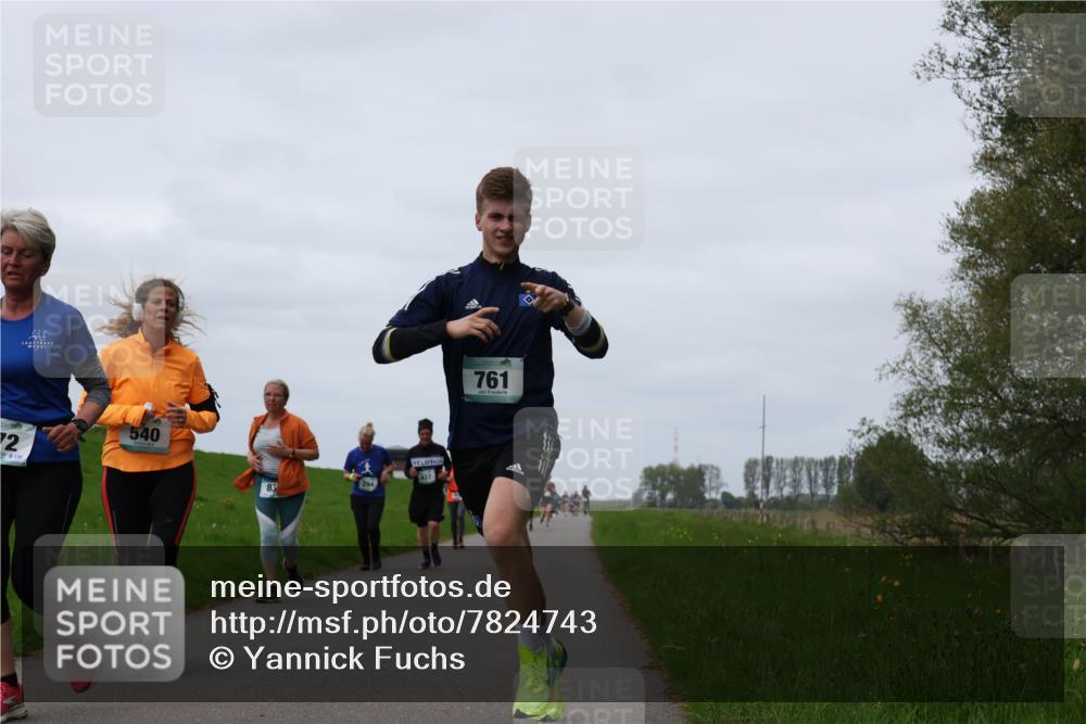 04.05.2025 - 8. Wedeler Halbmarathon Yannick Fuchs http://msf.ph/oto/7824743 04.05.2025 11:31:50 Laufen 72, 138, 540, 294, 83, 437, 761 meine-sportfotos.de
