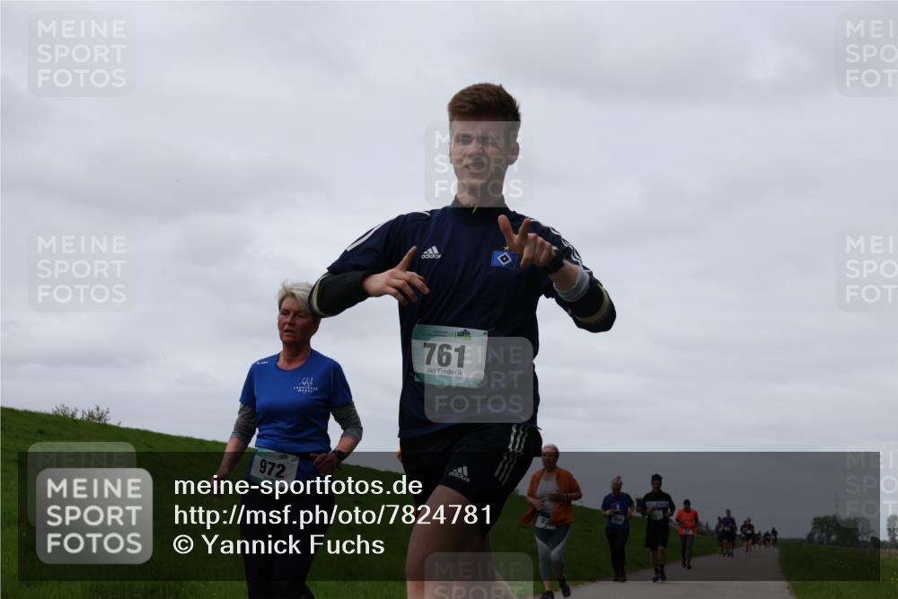 04.05.2025 - 8. Wedeler Halbmarathon Yannick Fuchs http://msf.ph/oto/7824781 04.05.2025 11:31:51 Laufen 972, 761 meine-sportfotos.de