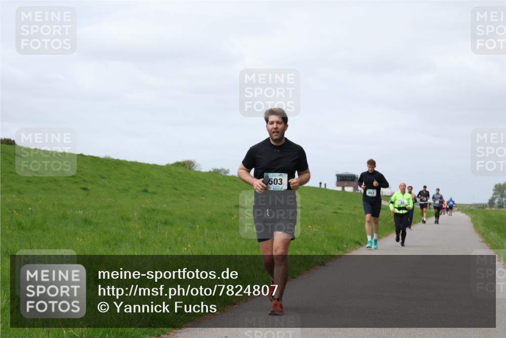 04.05.2025 - 8. Wedeler Halbmarathon Yannick Fuchs http://msf.ph/oto/7824807 04.05.2025 11:54:02 Laufen 503 meine-sportfotos.de