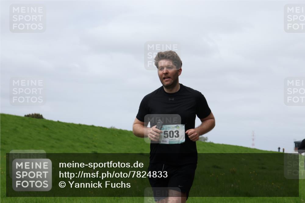 04.05.2025 - 8. Wedeler Halbmarathon Yannick Fuchs http://msf.ph/oto/7824833 04.05.2025 11:54:03 Laufen 503, 63 meine-sportfotos.de