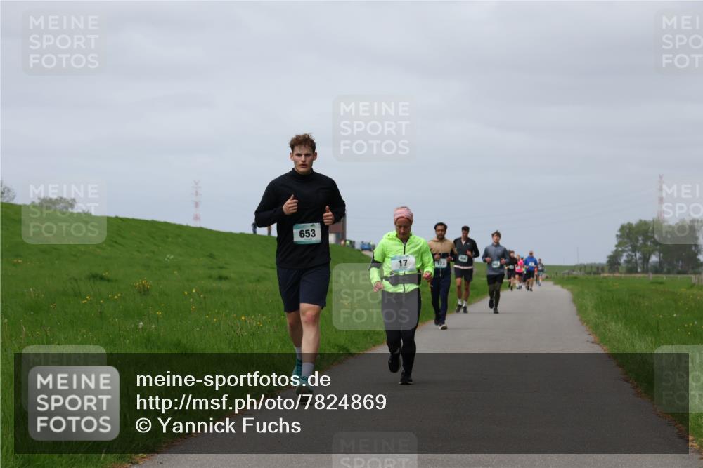 04.05.2025 - 8. Wedeler Halbmarathon Yannick Fuchs http://msf.ph/oto/7824869 04.05.2025 11:54:04 Laufen 653, 17 meine-sportfotos.de
