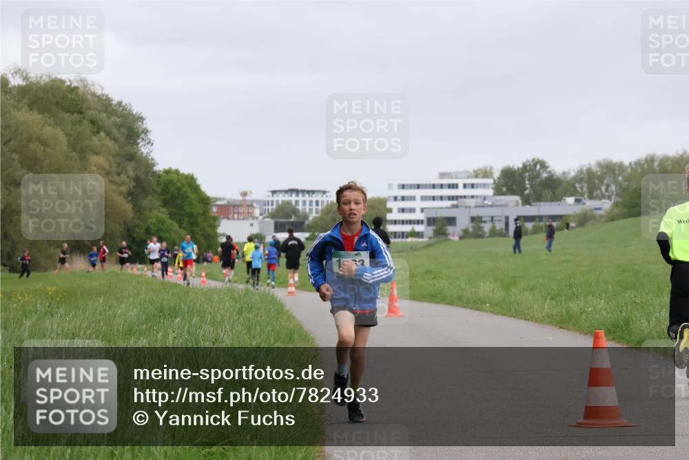 04.05.2025 - 8. Wedeler Halbmarathon Yannick Fuchs http://msf.ph/oto/7824933 04.05.2025 11:12:15 Laufen  meine-sportfotos.de