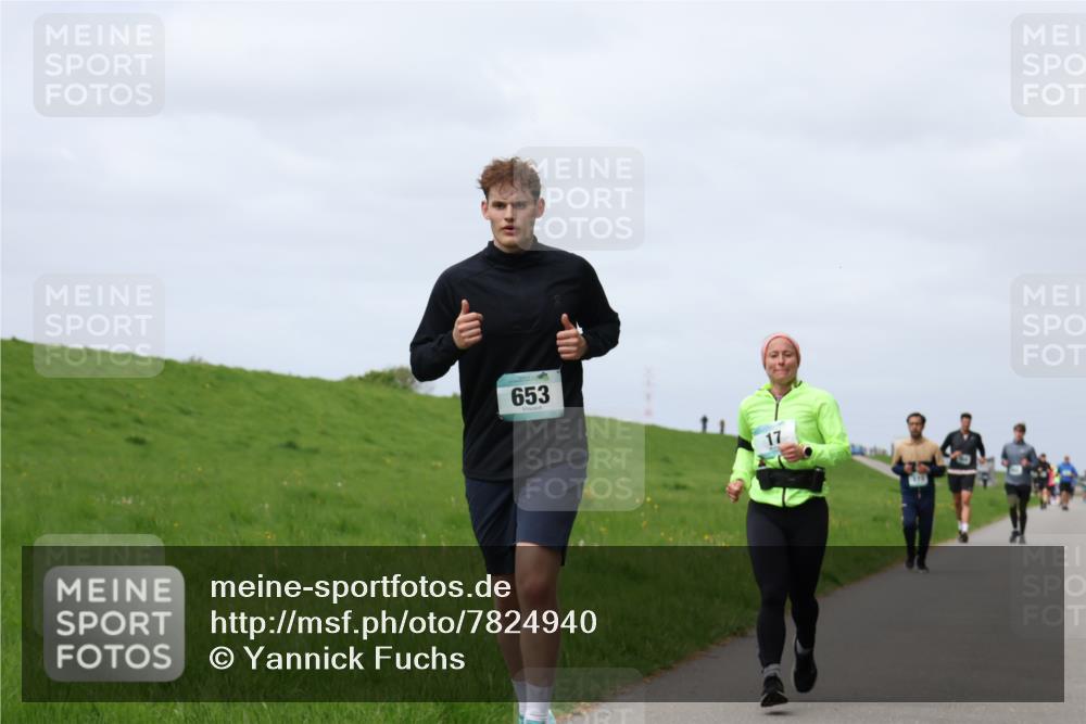 04.05.2025 - 8. Wedeler Halbmarathon Yannick Fuchs http://msf.ph/oto/7824940 04.05.2025 11:54:08 Laufen 653 meine-sportfotos.de