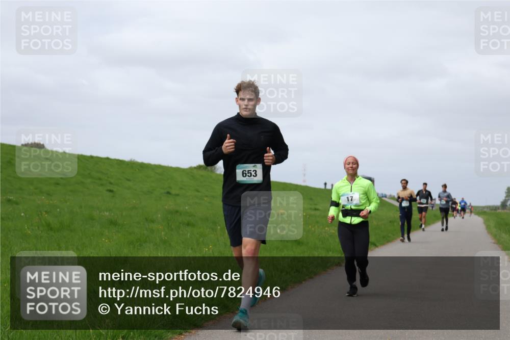 04.05.2025 - 8. Wedeler Halbmarathon Yannick Fuchs http://msf.ph/oto/7824946 04.05.2025 11:54:08 Laufen 653 meine-sportfotos.de