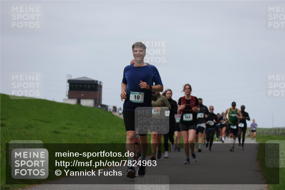 04.05.2025 - 8. Wedeler Halbmarathon Yannick Fuchs http://msf.ph/oto/7824963 04.05.2025 11:32:00 Laufen 10, 347, 14, 1147, 243 meine-sportfotos.de