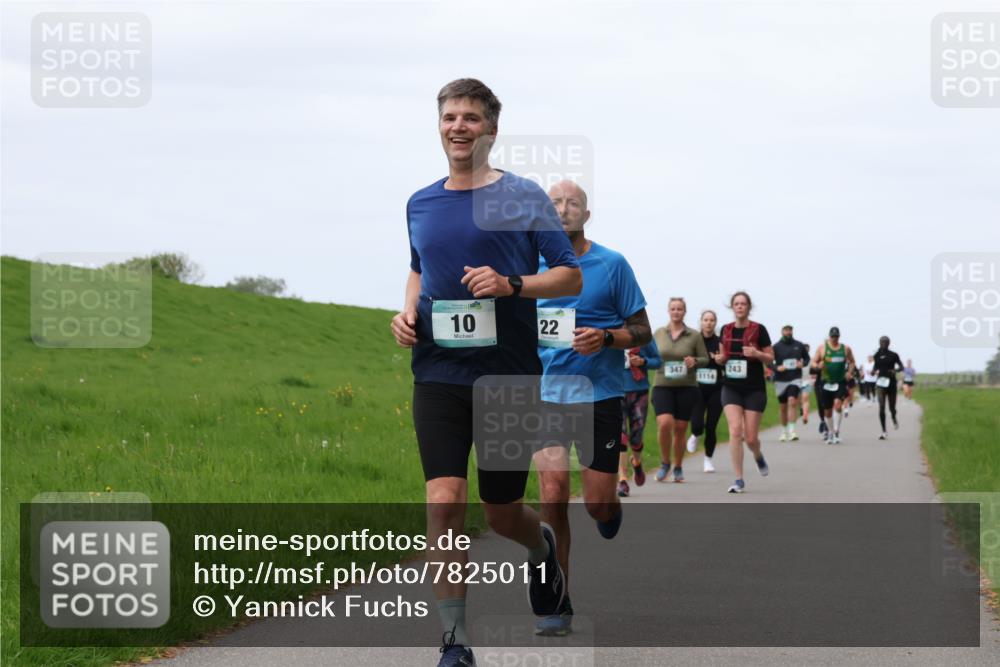 04.05.2025 - 8. Wedeler Halbmarathon Yannick Fuchs http://msf.ph/oto/7825011 04.05.2025 11:32:04 Laufen 10, 22, 347, 243 meine-sportfotos.de