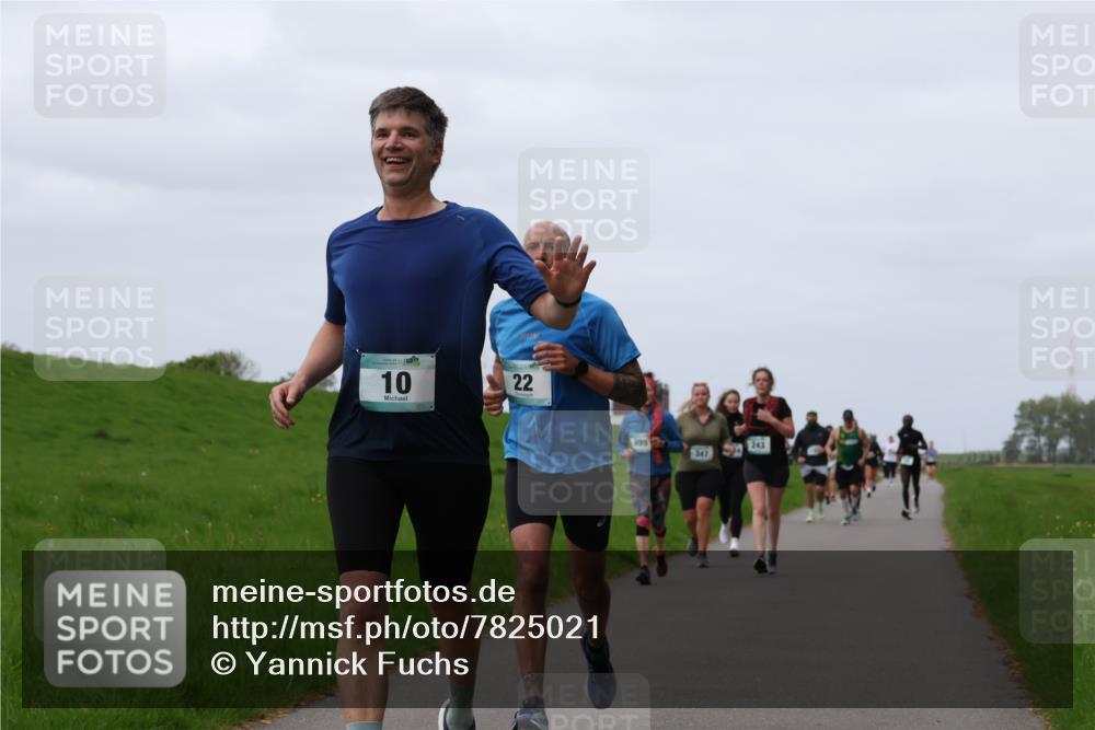 04.05.2025 - 8. Wedeler Halbmarathon Yannick Fuchs http://msf.ph/oto/7825021 04.05.2025 11:32:05 Laufen 10, 22, 999, 243, 347 meine-sportfotos.de