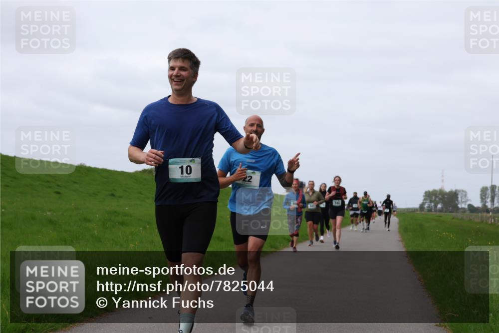 04.05.2025 - 8. Wedeler Halbmarathon Yannick Fuchs http://msf.ph/oto/7825044 04.05.2025 11:32:05 Laufen 10, 22, 243 meine-sportfotos.de