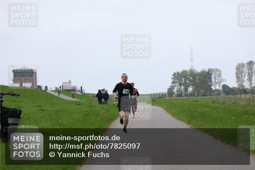 04.05.2025 - 8. Wedeler Halbmarathon Yannick Fuchs http://msf.ph/oto/7825097 04.05.2025 11:12:32 Laufen 778, 121 meine-sportfotos.de