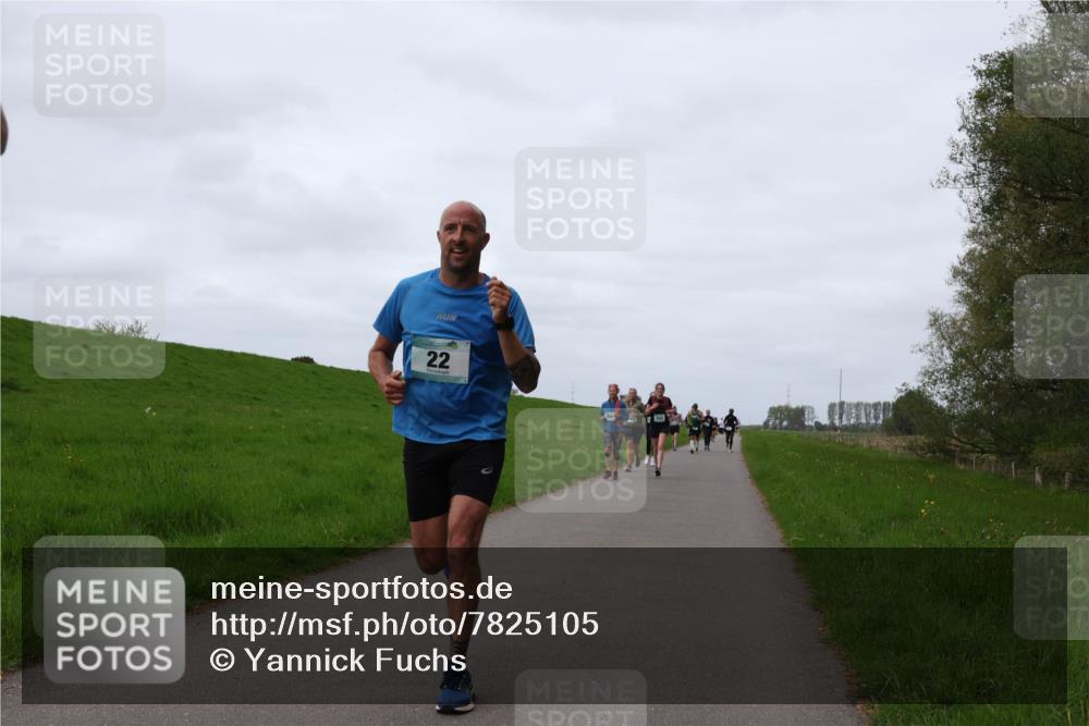 04.05.2025 - 8. Wedeler Halbmarathon Yannick Fuchs http://msf.ph/oto/7825105 04.05.2025 11:32:07 Laufen 22 meine-sportfotos.de