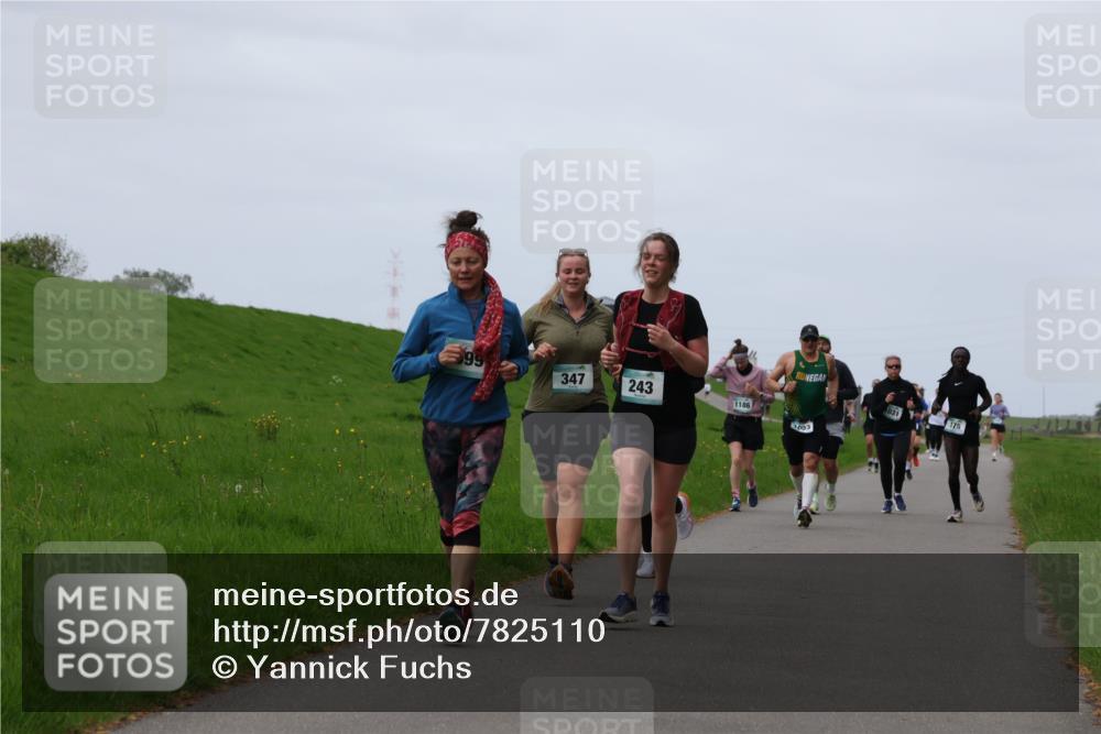 04.05.2025 - 8. Wedeler Halbmarathon Yannick Fuchs http://msf.ph/oto/7825110 04.05.2025 11:32:08 Laufen 99, 347, 243, 1186, 003, 175 meine-sportfotos.de