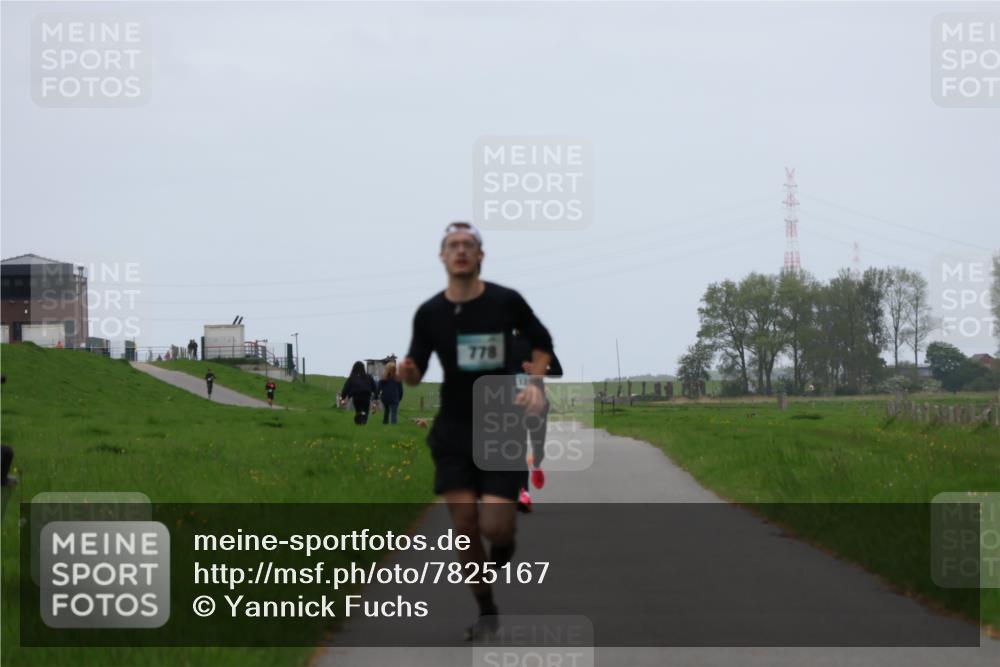 04.05.2025 - 8. Wedeler Halbmarathon Yannick Fuchs http://msf.ph/oto/7825167 04.05.2025 11:12:36 Laufen 778 meine-sportfotos.de