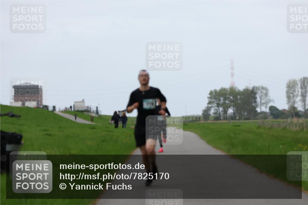 04.05.2025 - 8. Wedeler Halbmarathon Yannick Fuchs http://msf.ph/oto/7825170 04.05.2025 11:12:36 Laufen 779 meine-sportfotos.de