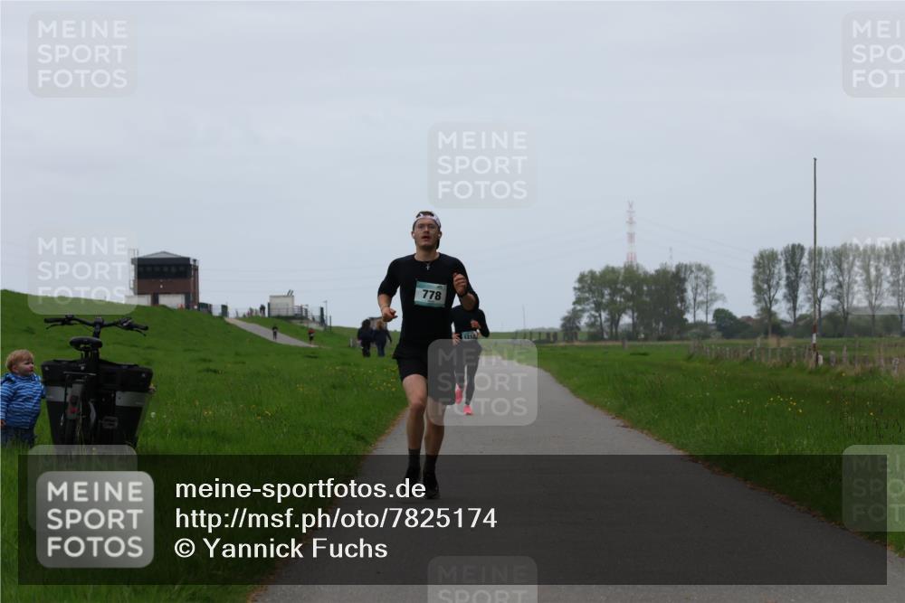 04.05.2025 - 8. Wedeler Halbmarathon Yannick Fuchs http://msf.ph/oto/7825174 04.05.2025 11:12:36 Laufen 778, 1212 meine-sportfotos.de