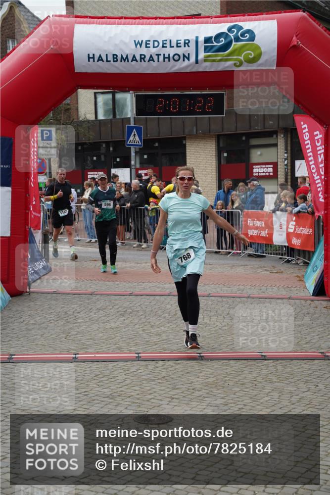 04.05.2025 - 8. Wedeler Halbmarathon Felixshl http://msf.ph/oto/7825184 04.05.2025 12:01:20 Ziel 596, 768, 1148 meine-sportfotos.de