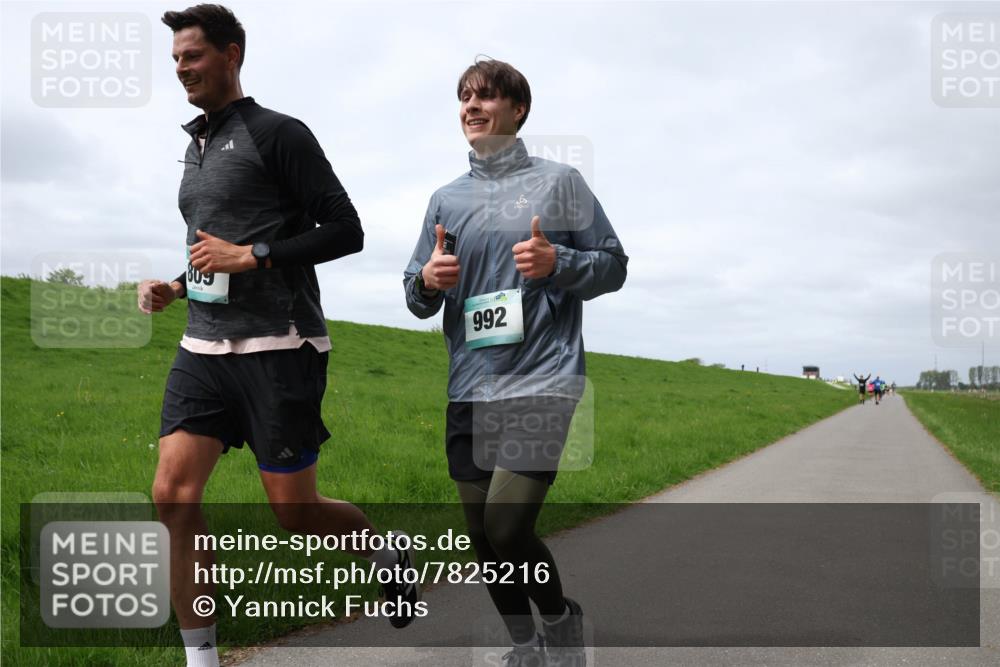 04.05.2025 - 8. Wedeler Halbmarathon Yannick Fuchs http://msf.ph/oto/7825216 04.05.2025 11:54:25 Laufen 809, 992 meine-sportfotos.de