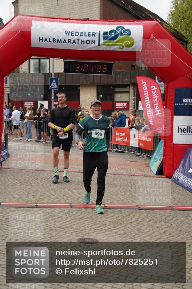 04.05.2025 - 8. Wedeler Halbmarathon Felixshl http://msf.ph/oto/7825251 04.05.2025 12:01:24 Ziel 596, 768, 1110, 1148 meine-sportfotos.de