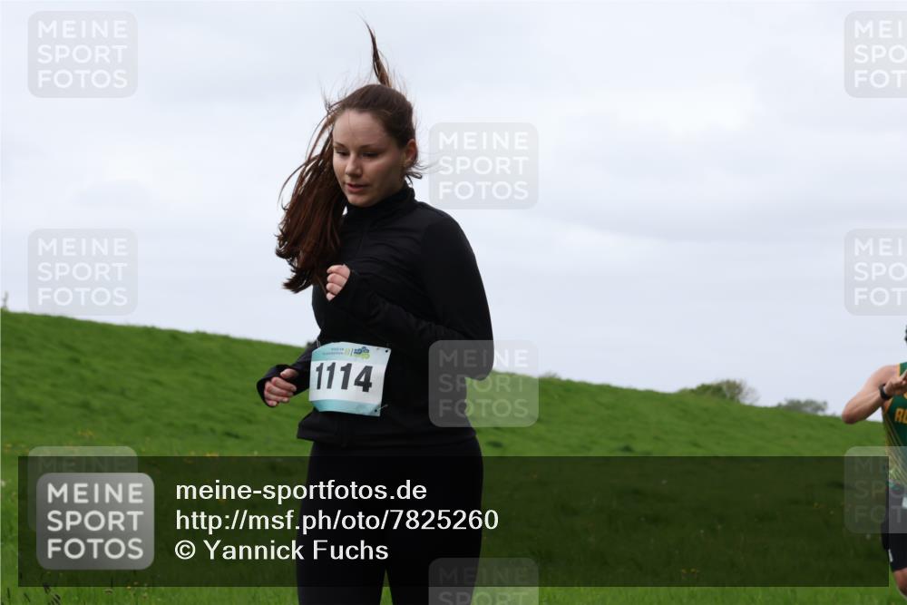 04.05.2025 - 8. Wedeler Halbmarathon Yannick Fuchs http://msf.ph/oto/7825260 04.05.2025 11:32:15 Laufen 1114 meine-sportfotos.de
