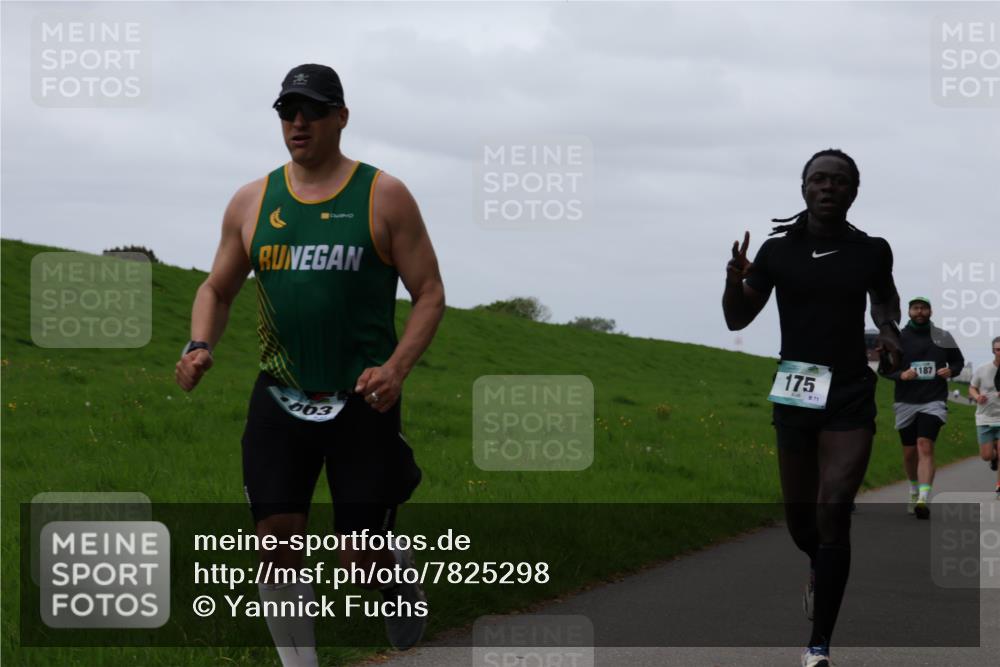 04.05.2025 - 8. Wedeler Halbmarathon Yannick Fuchs http://msf.ph/oto/7825298 04.05.2025 11:32:17 Laufen 603, 175, 871, 187 meine-sportfotos.de