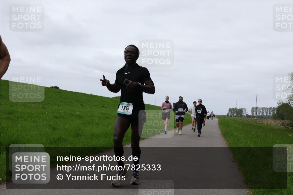 04.05.2025 - 8. Wedeler Halbmarathon Yannick Fuchs http://msf.ph/oto/7825333 04.05.2025 11:32:17 Laufen 175, 1187, 1031 meine-sportfotos.de