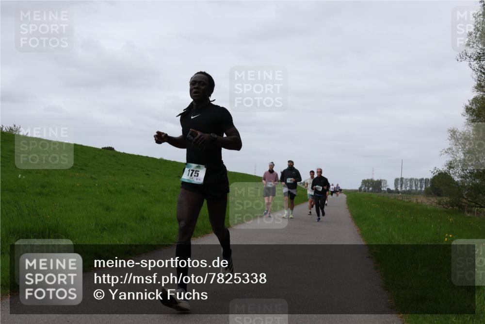 04.05.2025 - 8. Wedeler Halbmarathon Yannick Fuchs http://msf.ph/oto/7825338 04.05.2025 11:32:18 Laufen 175 meine-sportfotos.de