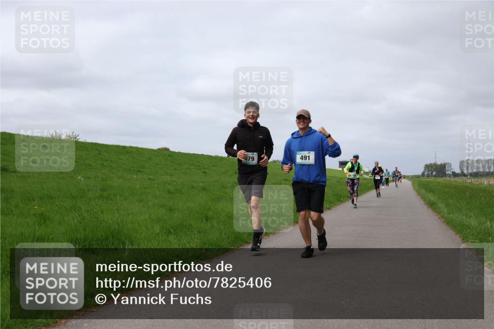 04.05.2025 - 8. Wedeler Halbmarathon Yannick Fuchs http://msf.ph/oto/7825406 04.05.2025 11:54:43 Laufen 79, 491 meine-sportfotos.de