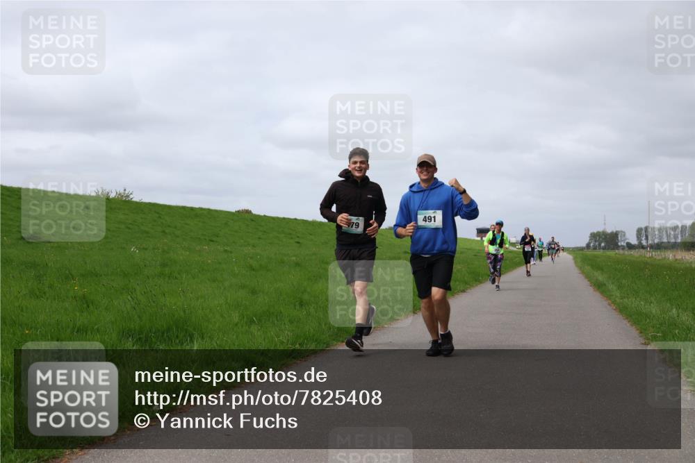 04.05.2025 - 8. Wedeler Halbmarathon Yannick Fuchs http://msf.ph/oto/7825408 04.05.2025 11:54:43 Laufen 79, 491 meine-sportfotos.de
