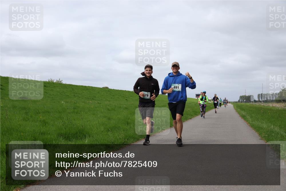 04.05.2025 - 8. Wedeler Halbmarathon Yannick Fuchs http://msf.ph/oto/7825409 04.05.2025 11:54:43 Laufen 79, 491 meine-sportfotos.de