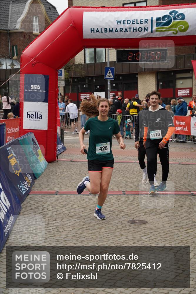04.05.2025 - 8. Wedeler Halbmarathon Felixshl http://msf.ph/oto/7825412 04.05.2025 12:01:48 Ziel 428 meine-sportfotos.de