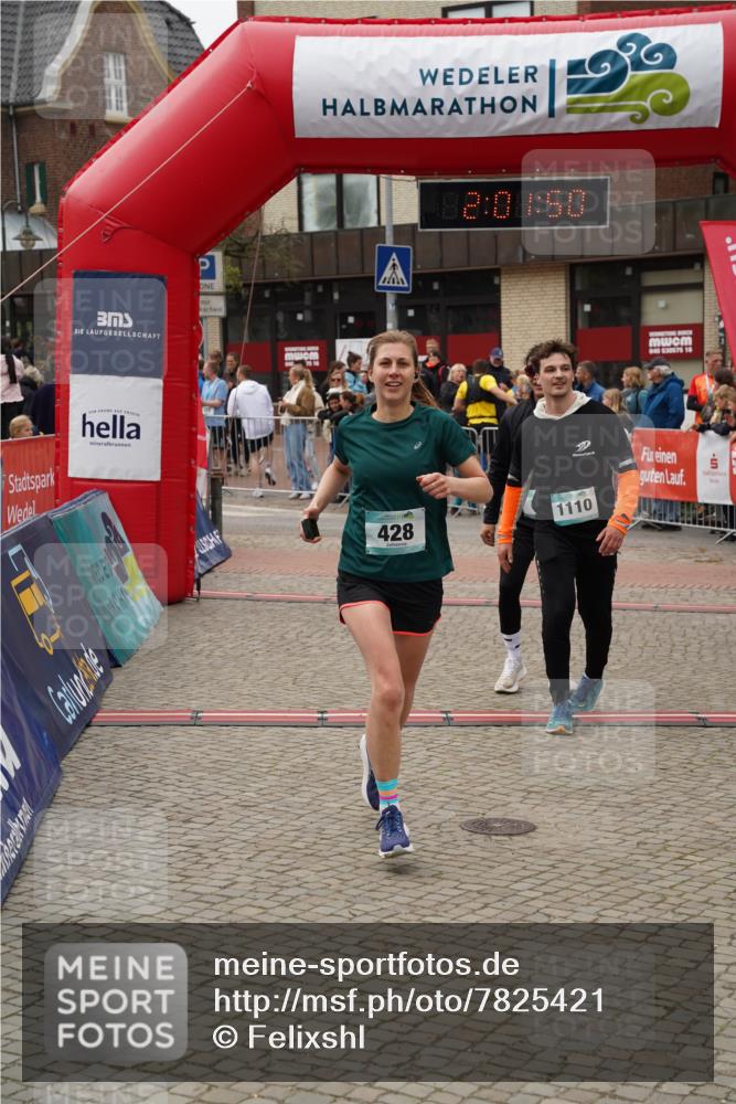 04.05.2025 - 8. Wedeler Halbmarathon Felixshl http://msf.ph/oto/7825421 04.05.2025 12:01:48 Ziel 428 meine-sportfotos.de