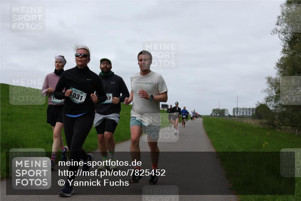04.05.2025 - 8. Wedeler Halbmarathon Yannick Fuchs http://msf.ph/oto/7825452 04.05.2025 11:32:23 Laufen 1031, 87 meine-sportfotos.de