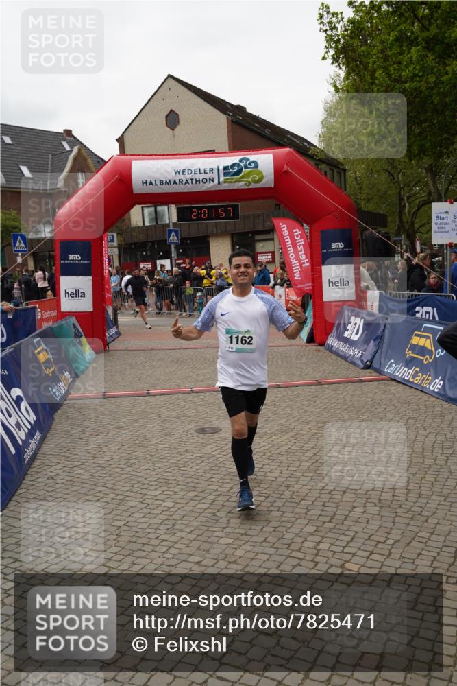 04.05.2025 - 8. Wedeler Halbmarathon Felixshl http://msf.ph/oto/7825471 04.05.2025 12:01:55 Ziel 997, 1162 meine-sportfotos.de
