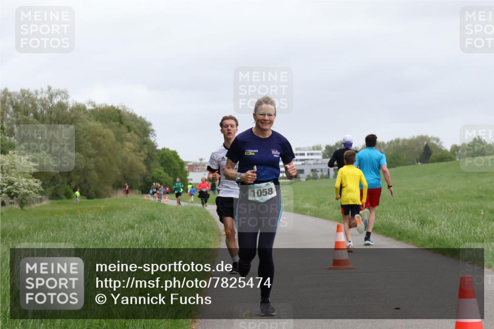 04.05.2025 - 8. Wedeler Halbmarathon Yannick Fuchs http://msf.ph/oto/7825474 04.05.2025 11:12:49 Laufen 20, 1058 meine-sportfotos.de