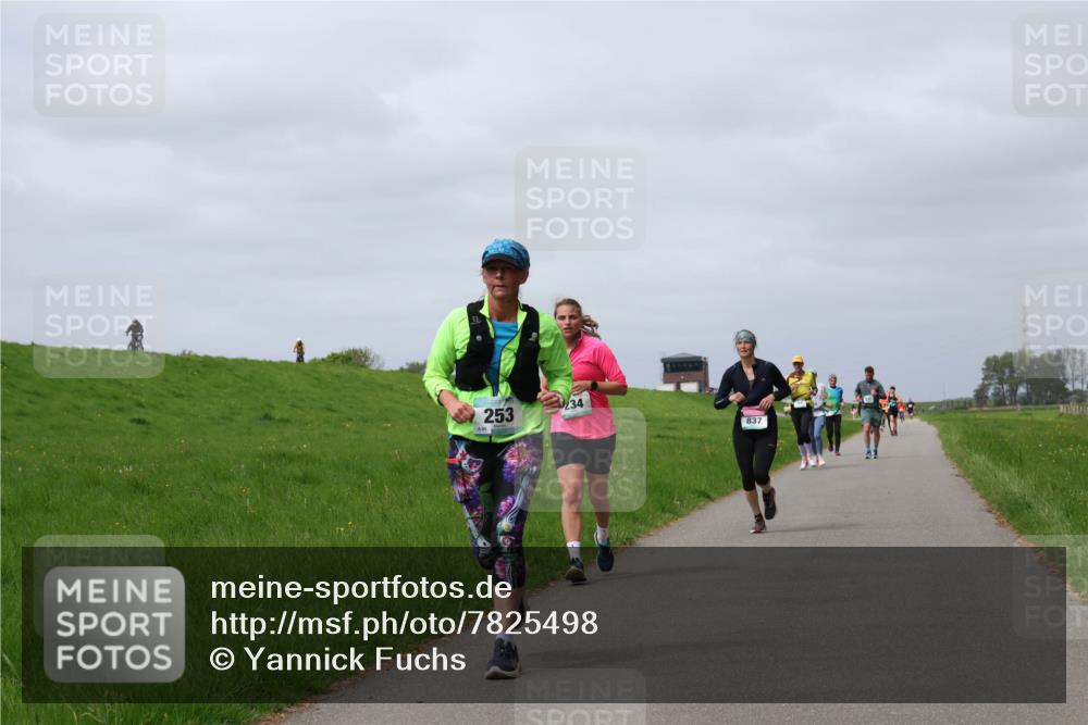 04.05.2025 - 8. Wedeler Halbmarathon Yannick Fuchs http://msf.ph/oto/7825498 04.05.2025 11:54:47 Laufen 253, 34, 837 meine-sportfotos.de