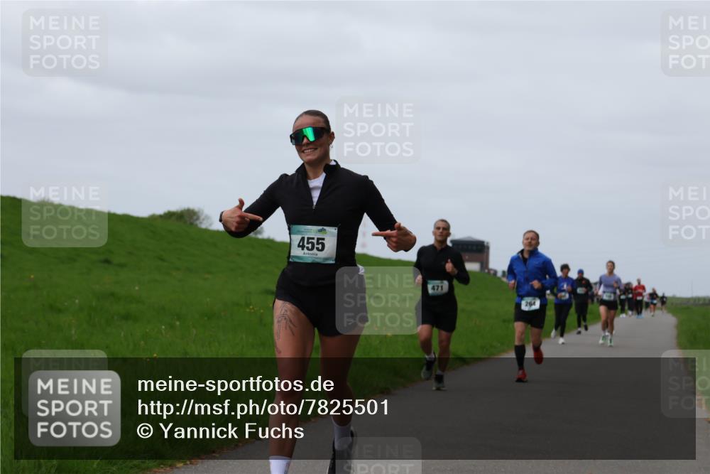 04.05.2025 - 8. Wedeler Halbmarathon Yannick Fuchs http://msf.ph/oto/7825501 04.05.2025 11:32:26 Laufen 455, 471 meine-sportfotos.de