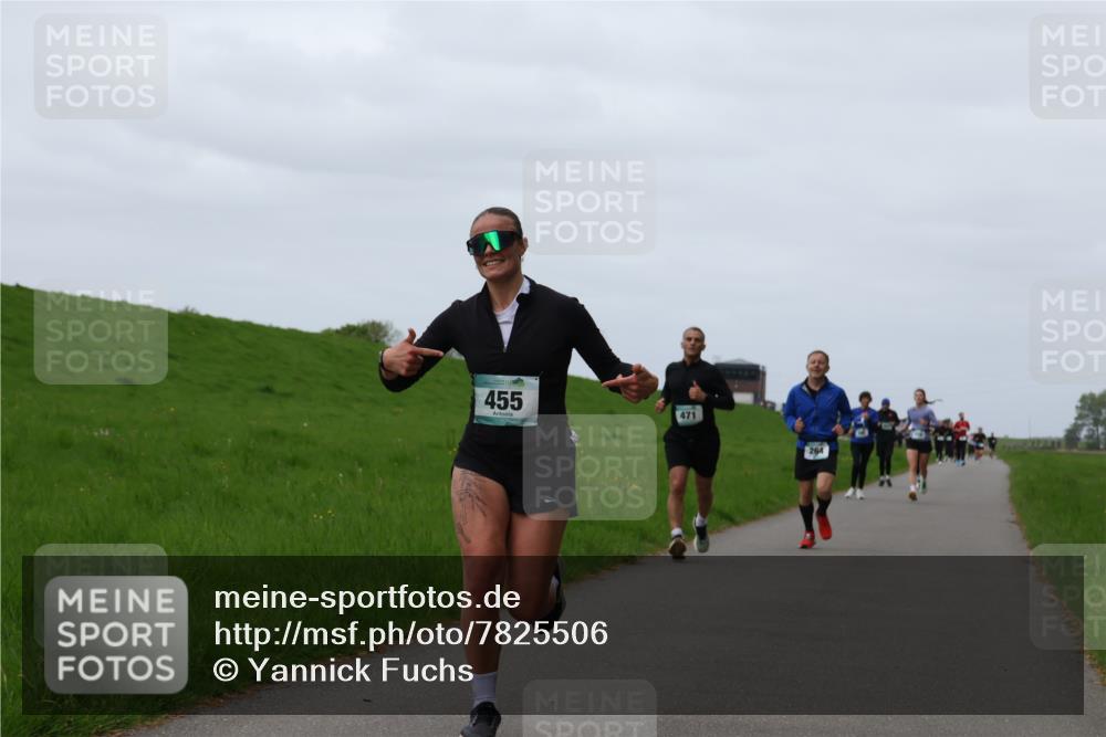 04.05.2025 - 8. Wedeler Halbmarathon Yannick Fuchs http://msf.ph/oto/7825506 04.05.2025 11:32:26 Laufen 455, 471 meine-sportfotos.de