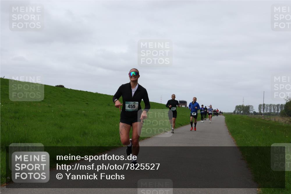 04.05.2025 - 8. Wedeler Halbmarathon Yannick Fuchs http://msf.ph/oto/7825527 04.05.2025 11:32:27 Laufen 455 meine-sportfotos.de