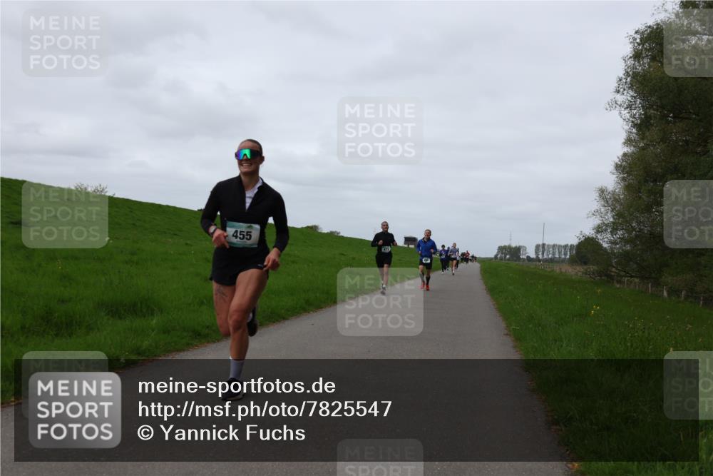 04.05.2025 - 8. Wedeler Halbmarathon Yannick Fuchs http://msf.ph/oto/7825547 04.05.2025 11:32:27 Laufen 455 meine-sportfotos.de