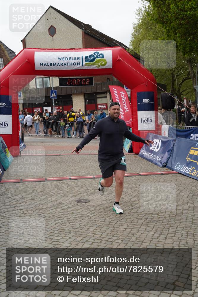 04.05.2025 - 8. Wedeler Halbmarathon Felixshl http://msf.ph/oto/7825579 04.05.2025 12:01:59 Ziel 997, 1162 meine-sportfotos.de