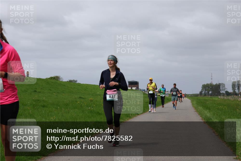 04.05.2025 - 8. Wedeler Halbmarathon Yannick Fuchs http://msf.ph/oto/7825582 04.05.2025 11:54:50 Laufen 837 meine-sportfotos.de