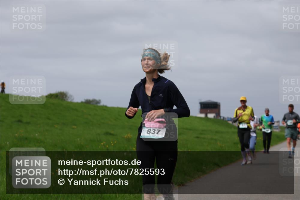 04.05.2025 - 8. Wedeler Halbmarathon Yannick Fuchs http://msf.ph/oto/7825593 04.05.2025 11:54:50 Laufen 837 meine-sportfotos.de